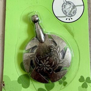 Clover Thread Cutter Pendant in Antique Silver NEW